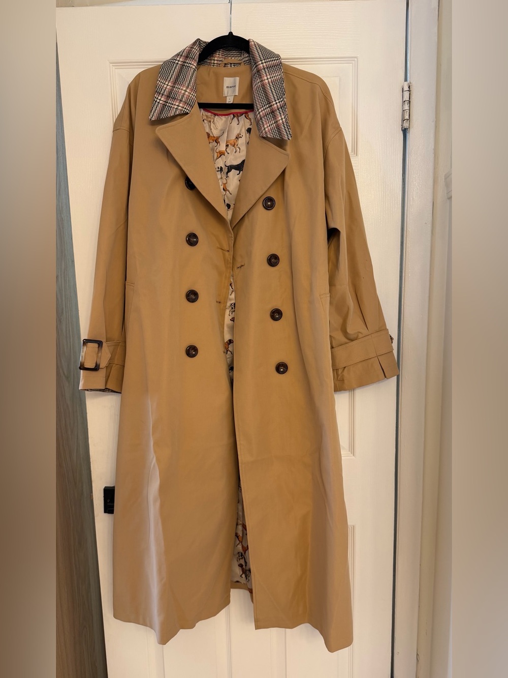 Maeve Tan Trench Coat with Plaid Collar and Dog-Print Lining